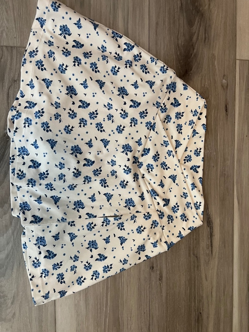 Blue floral Blogilates skirt
